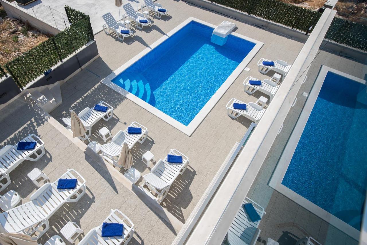 Apartments Blueview Postira Dış mekan fotoğraf