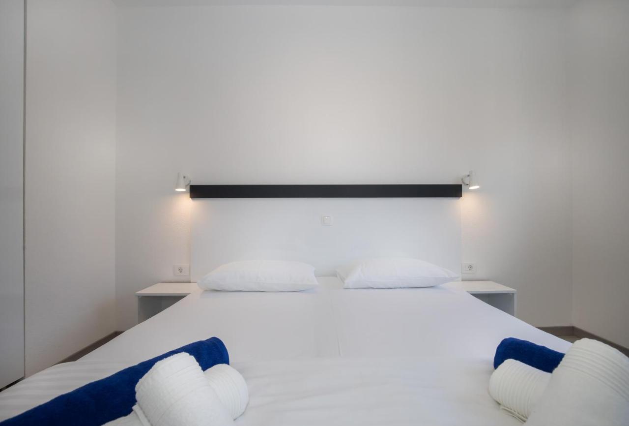 Apartments Blueview Postira Dış mekan fotoğraf