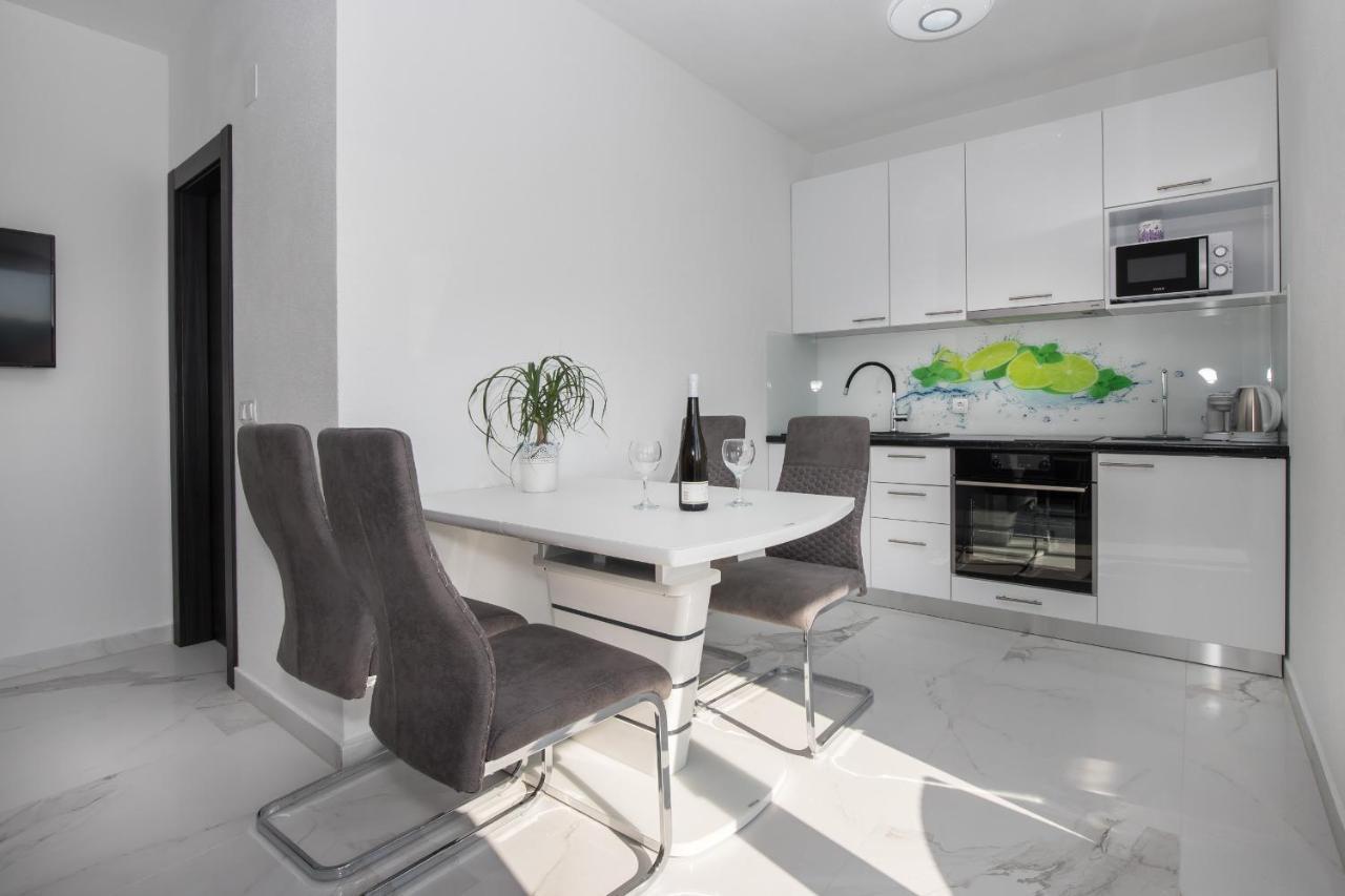 Apartments Blueview Postira Dış mekan fotoğraf