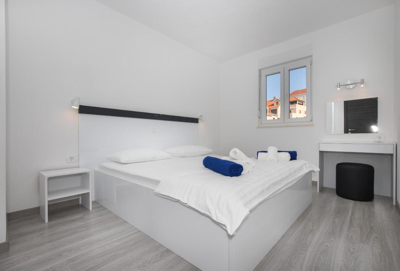 Apartments Blueview Postira Dış mekan fotoğraf